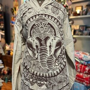 Bohemian Elephant Print Tunic - Brown and Cream New NWT Yak & Yeti XL